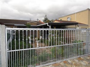 2 Bed Townhouse in Retreat