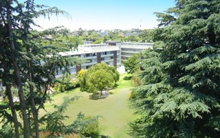 2 Bedroom Apartment in Elton Hill