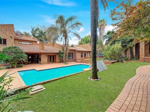 4 Bed House in Illovo