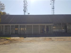 176 m² Commercial space in Honeydew