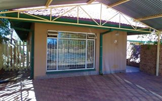 2 Bedroom Apartment in Baillie Park