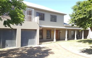 5 Bedroom House in Fairfield Estate