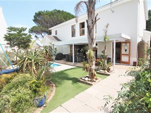 3 Bed House in Zevenzicht