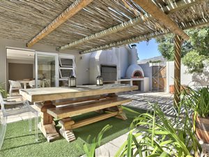 4 Bed House in Tokai