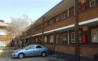 2 Bedroom Apartment in Driehoek