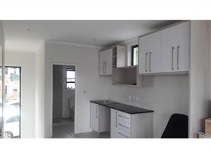 1 Bed House in Bryanston