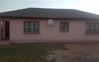 3 Bedroom House in Tasbet Park