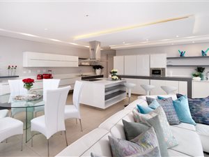 4 Bed Townhouse in Morningside