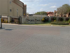 2 Bed Apartment in Silver Lakes
