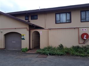 3 Bed Duplex in Fairview