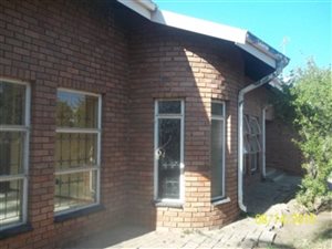 4 Bed House in Lethlabile