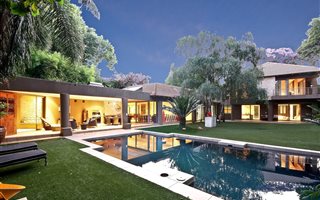 4 Bedroom House in Melrose