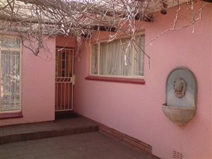 3 Bed House in Three Rivers