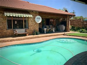 4 Bed Cluster in Jukskei Park