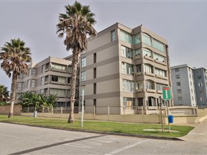 3 Bed Apartment in Summerstrand