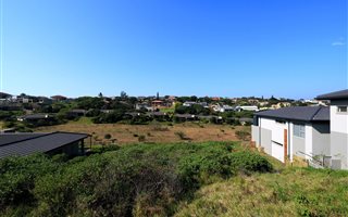 914 m² Land available in Brettenwood Coastal Estate