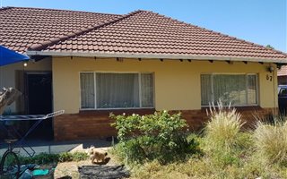 3 Bedroom House in Stilfontein