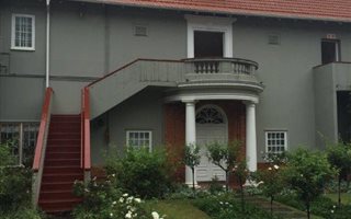 3 Bedroom Apartment in Clarendon