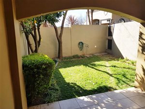 1 Bed Apartment in Pineslopes