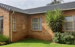 3 Bedroom Simplex in Allens Nek