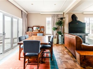 5 Bed House in De Bakke