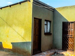 2 Bed House in Naledi