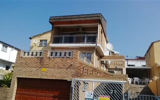 5 Bedroom House in Arena Park
