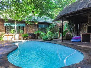 15 Bed House in Arboretum