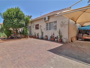 3 Bed House in Orange Grove