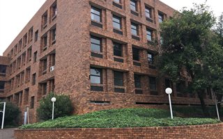 1990 m² Commercial space in Parktown