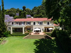 7 Bedroom House in Bishopscourt