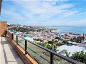 7 Bed House in Mossel Bay Central