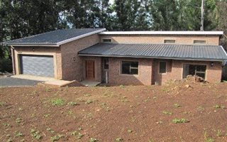 3 Bedroom House in Bellevue