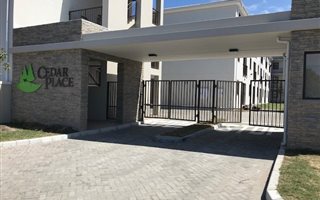 2 Bedroom Apartment in Grassy Park