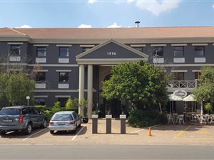 80 m² Office Space in Bedfordview