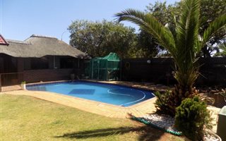 3 Bedroom House in Weltevreden Park