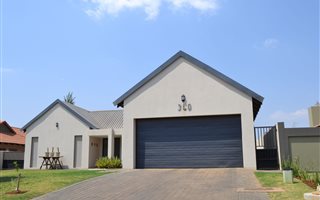 3 Bedroom House in The Meadows at Hazeldean