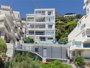3 Bed Apartment in Clifton