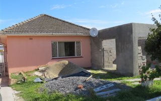 3 Bedroom House in Voelvlei