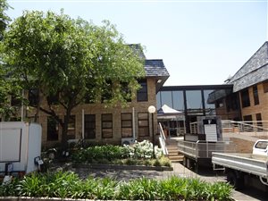 1069 m² Commercial space in Hurlingham
