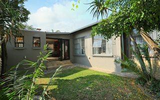 3 Bedroom House in Bromhof
