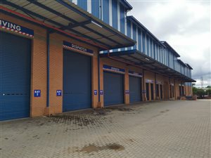 8272 m² Industrial space in Rooihuiskraal