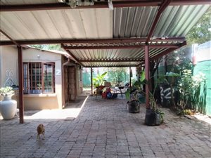 3 Bed House in East Lynne
