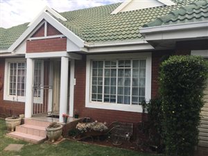 3 Bed House in Mooivallei Park