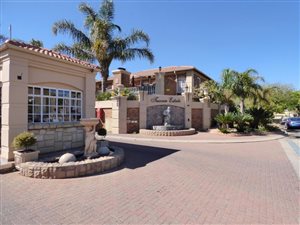4 Bed Townhouse in Libradene