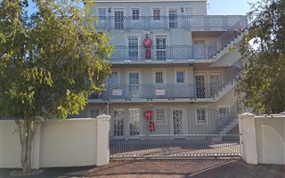 1 Bedroom Apartment in Newlands