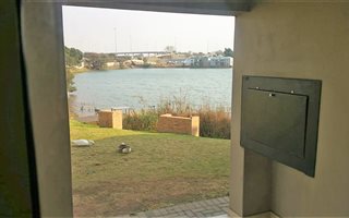 1 Bedroom Apartment in Erasmus Park