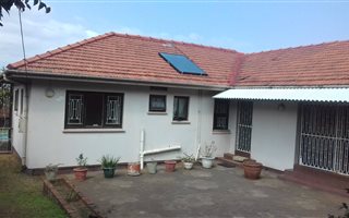 4 Bedroom House in Brighton Beach