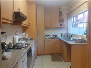 4 Bed House in Paradise