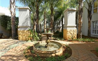3 Bedroom Apartment in Roodepoort Central